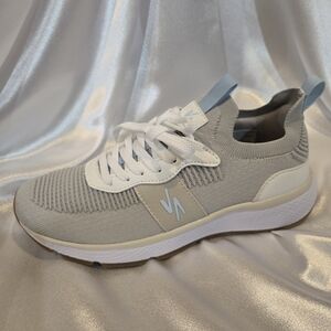 Women's Light Gray Athletic Knit Sneakers